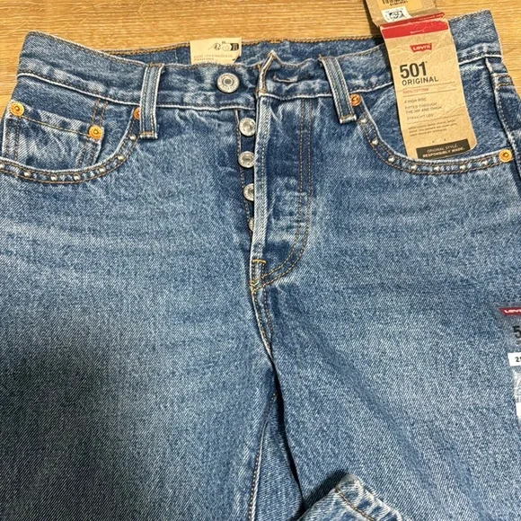 Levi's Classic Blue 501 Jeans - Picture 2 of 5